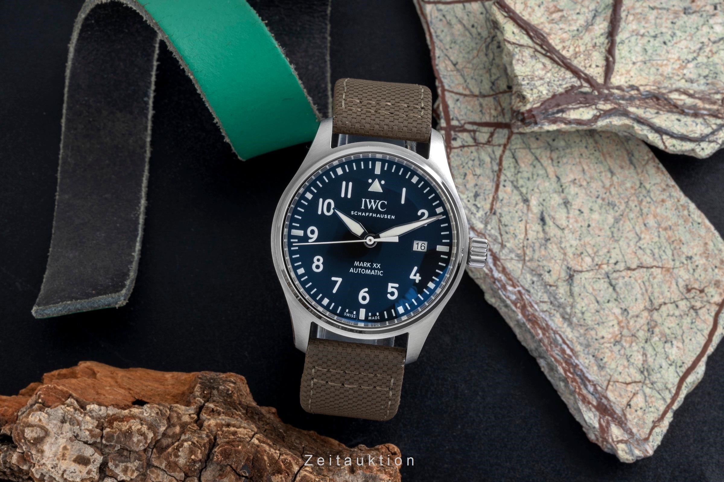IWC Pilot Mark XX Black Dial Stahl Automatik Herrenuhr Ref. IW328201 B&P 2024 [2604737]