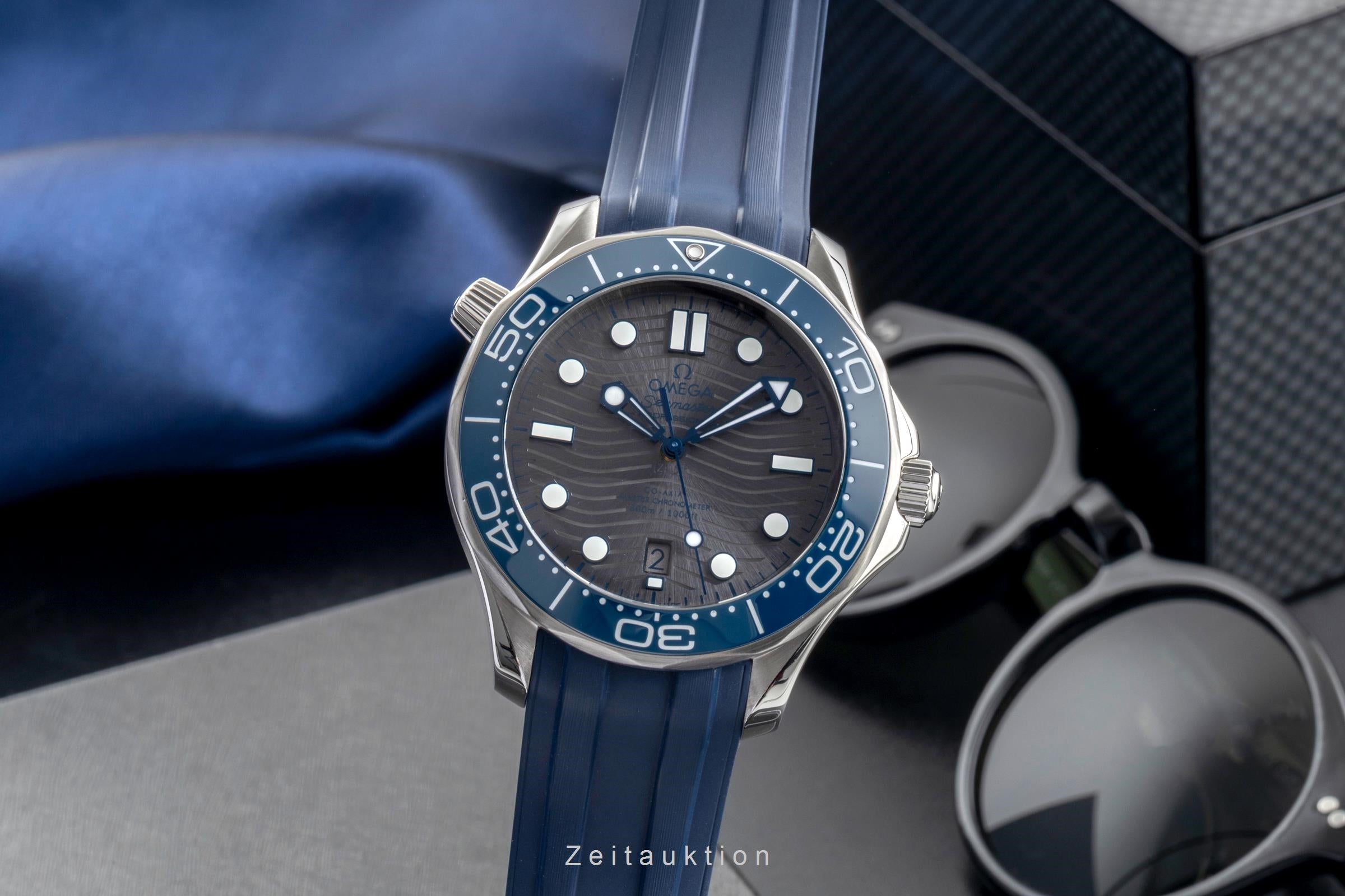Omega Seamaster Diver 300 M Stahl Automatik Herrenuhr 210.32.42.20.06.001 B&P [2604811]