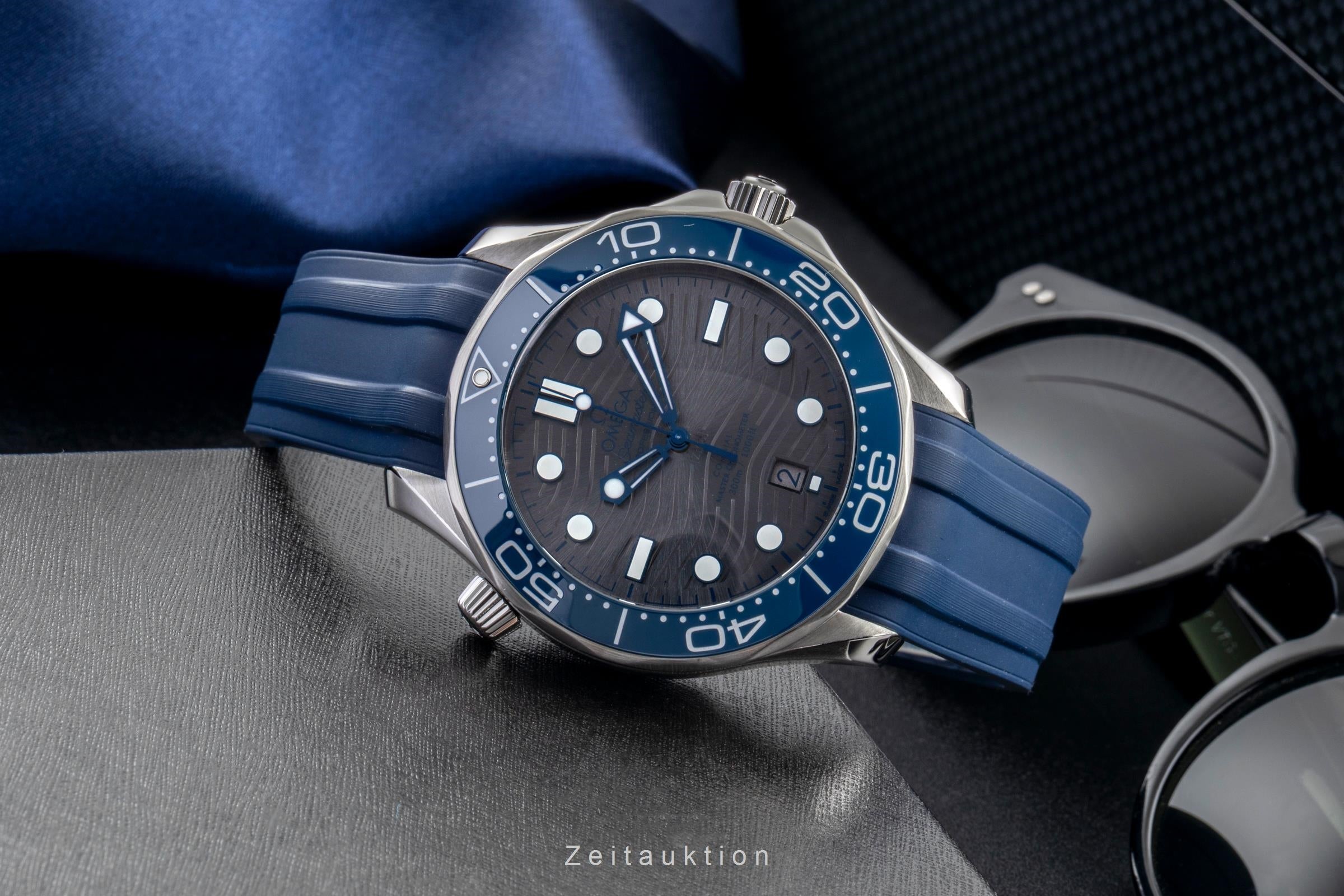 Omega Seamaster Diver 300 M Stahl Automatik Herrenuhr 210.32.42.20.06.001 B&P [2604811]