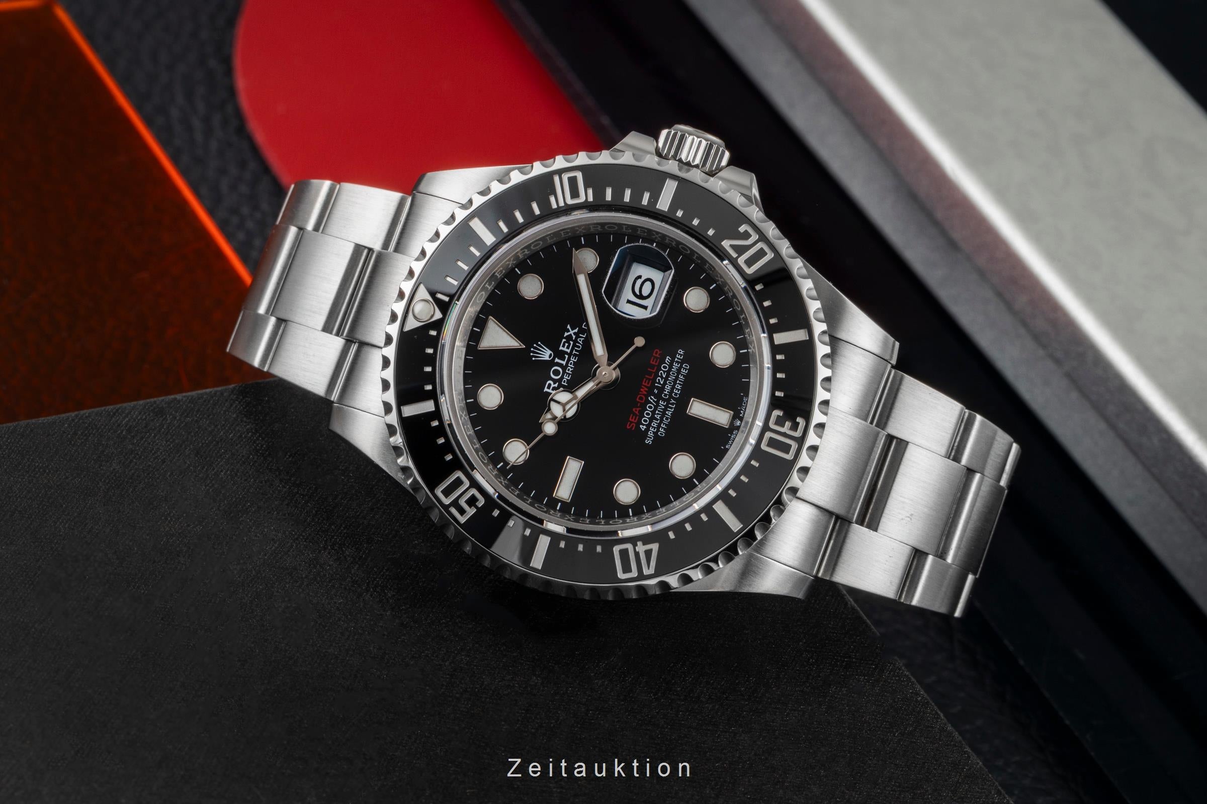 Rolex Sea-Dweller Single Red Stahl Herrenuhr Oyster Ref. 126600 B&P 2022 [2604830]