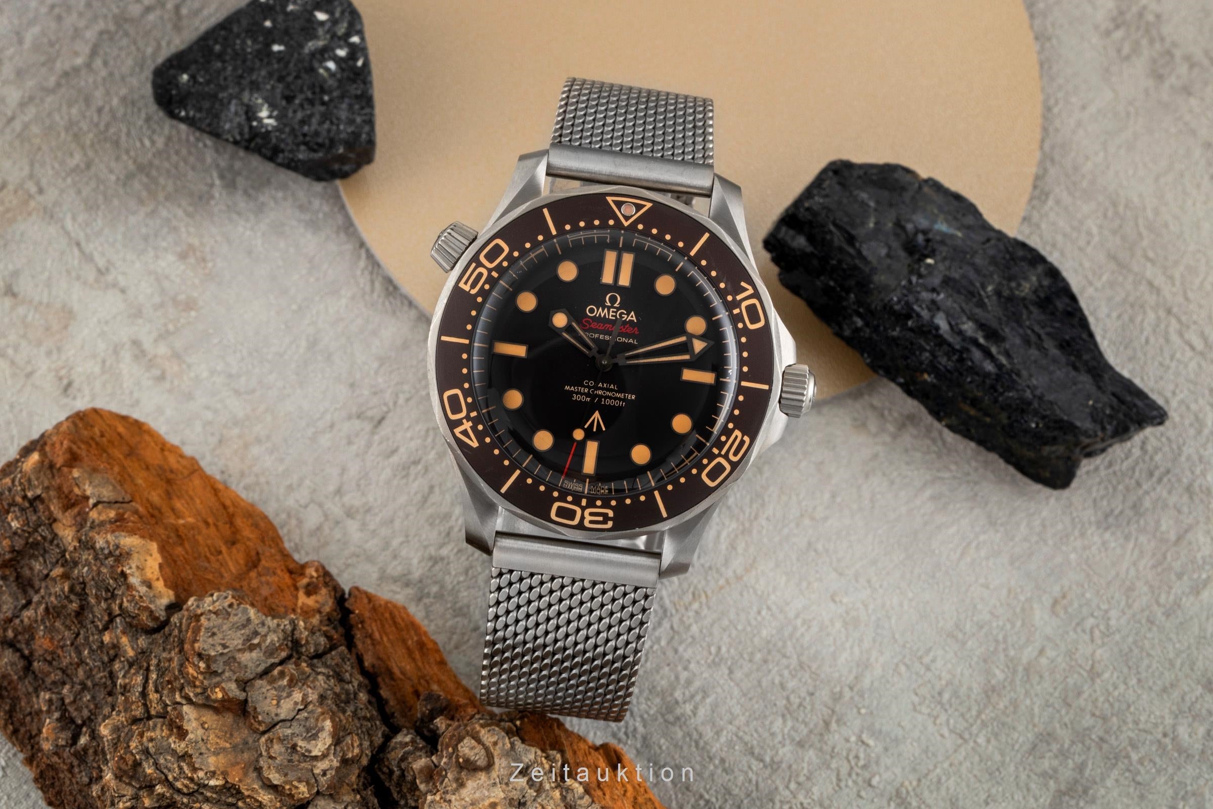 Omega Seamaster titanio automático reloj para caballeros 210.90.42.20.01.001 LP: 10900EUR  [2604845]