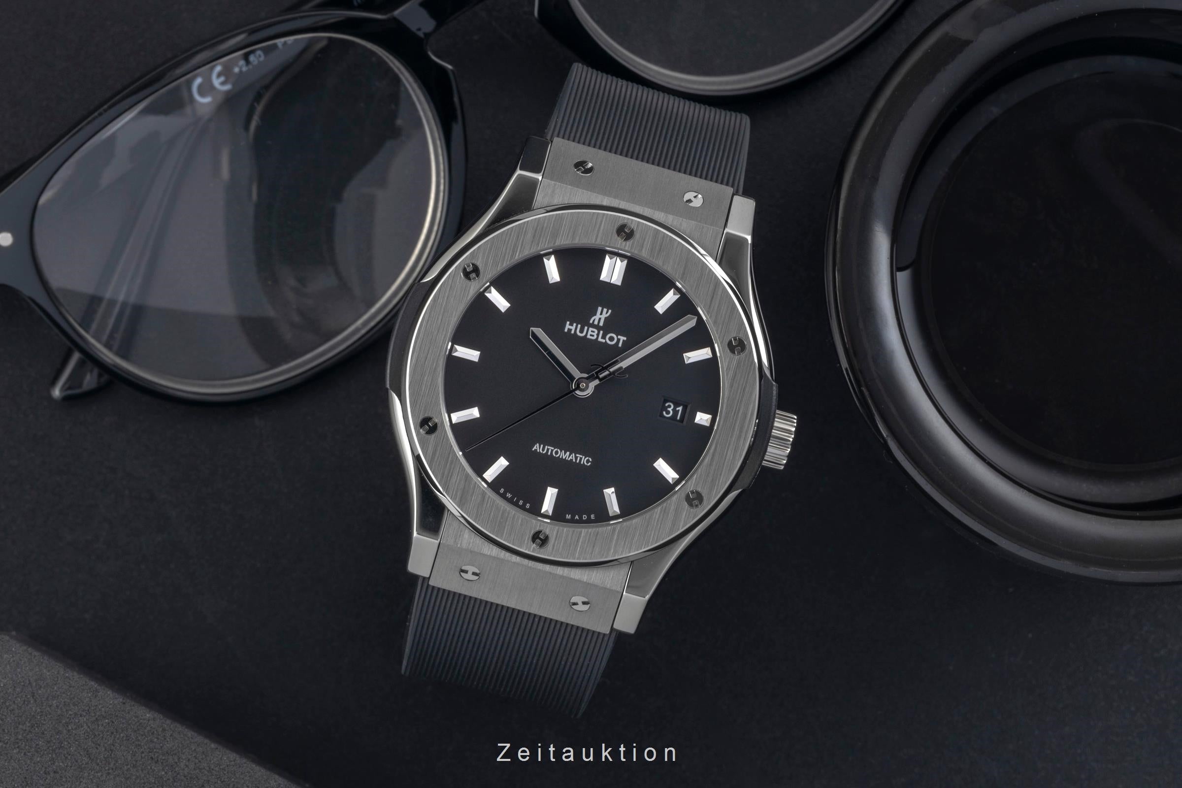 Hublot Classic Fusion titanium automatic men's watch 542.NX.1171.RX LP: 8500EUR  [2604901]