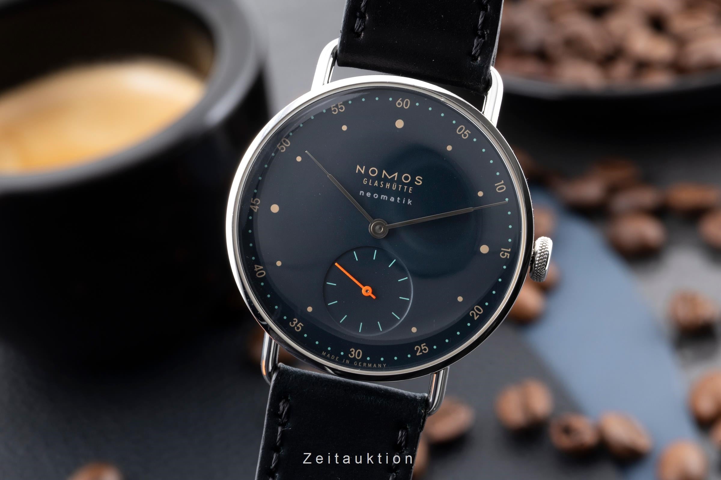 Nomos Glashütte Metro Neomatik Nachtblau Automatik Ref. 1110 B&P NP: 3620,- € [2604908]