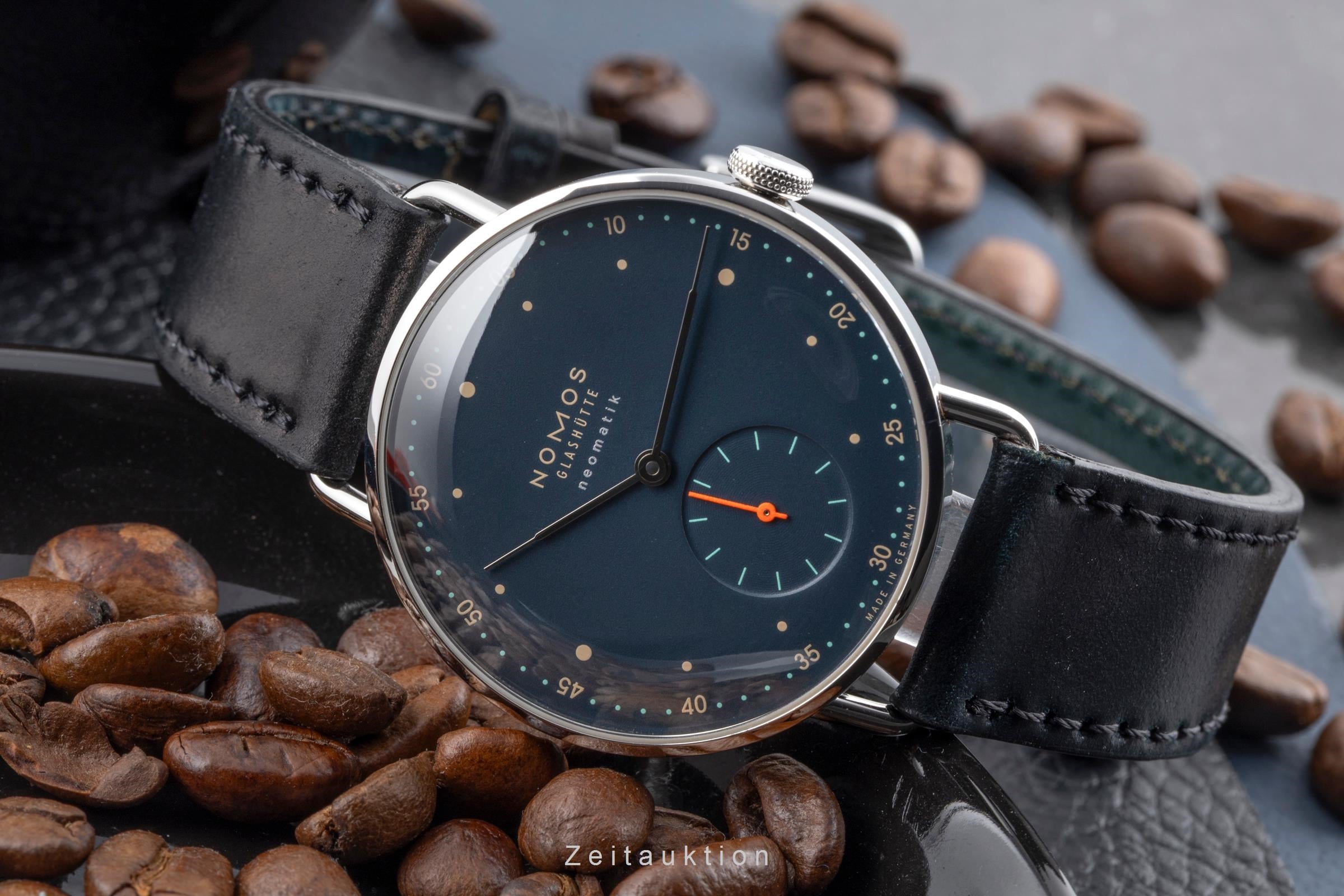 Nomos Glashütte Metro Neomatik Nachtblau Automatik Ref. 1110 B&P NP: 3620,- € [2604908]