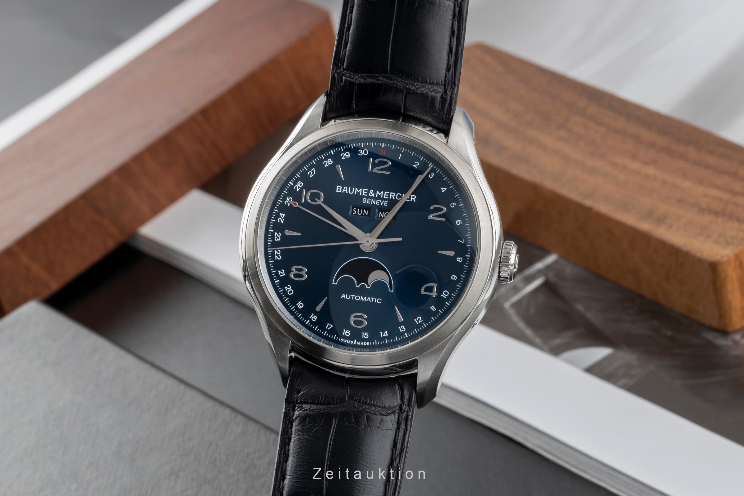Baume & Mercier Clifton Blue Dial Stahl Automatik Herrenuhr Ref. M0A10057 [2604939]