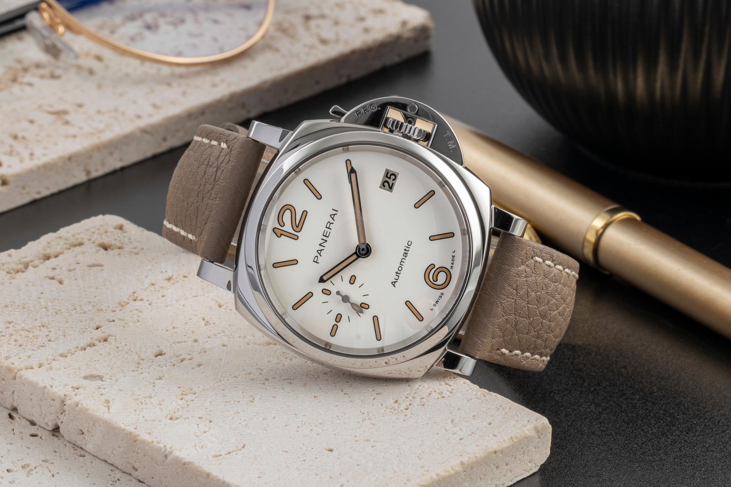 Panerai Luminor  acciaio automatismo orologio da uomo PAM01043 LP: 8400EUR  [2604983]