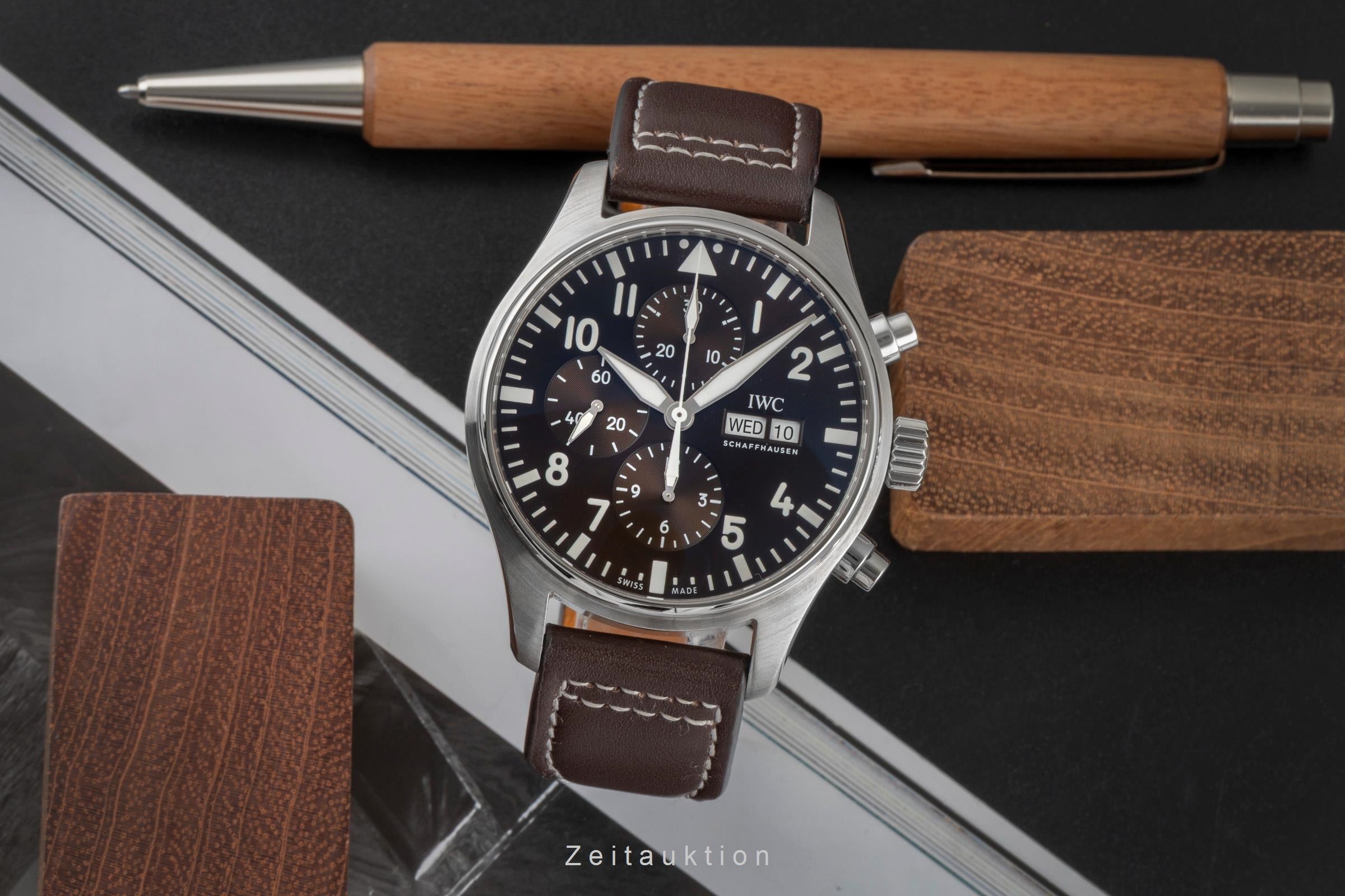 IWC Fliegeruhr Chronograph Antoine de Saint Exupéry Automatik Ref. IW377713 B&P [2605002]