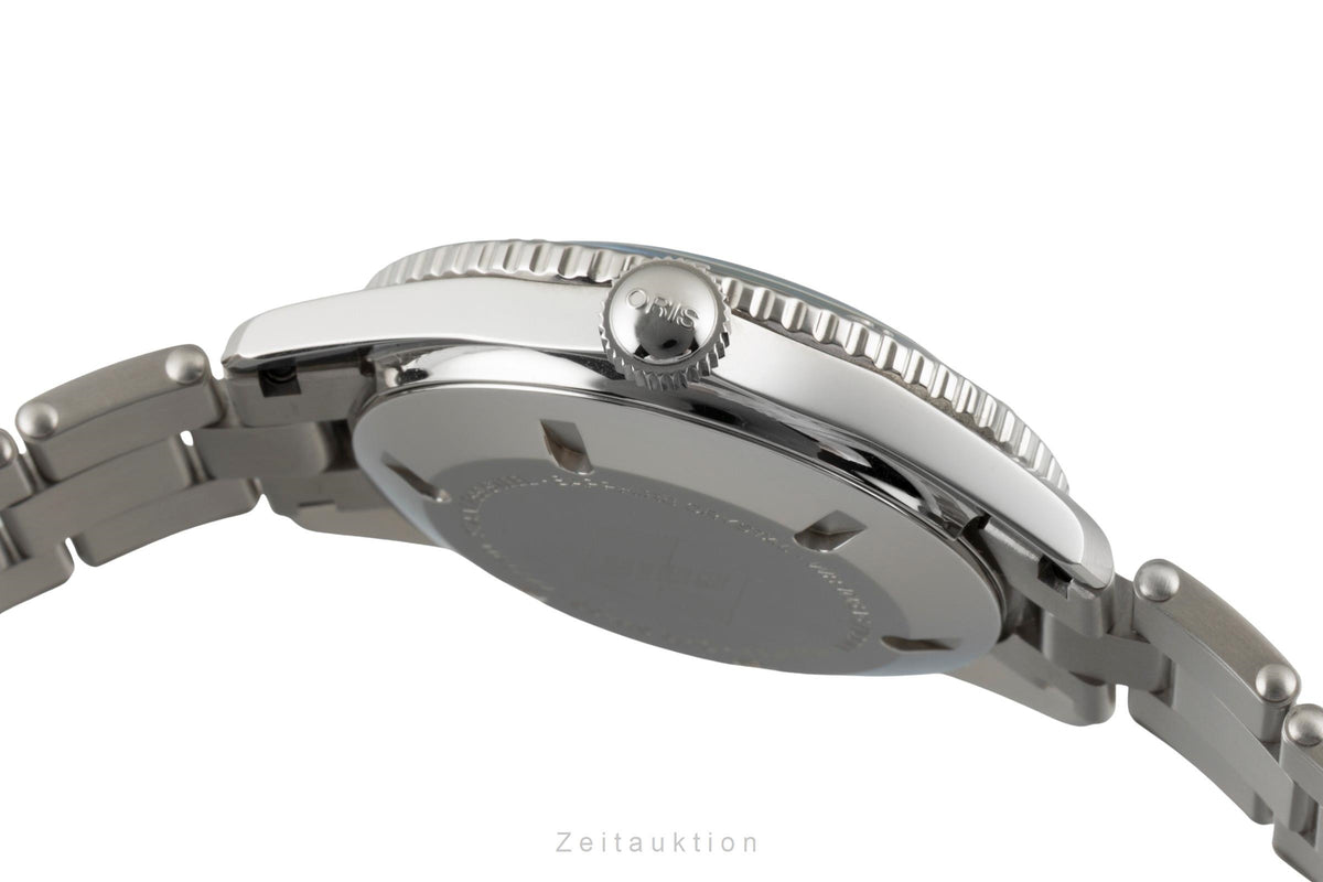 Oris Divers Sixty-Five acciaio automatismo unisex 01 733 7771 4055-07 8 19 18 LP: 2450EUR  [2605170]