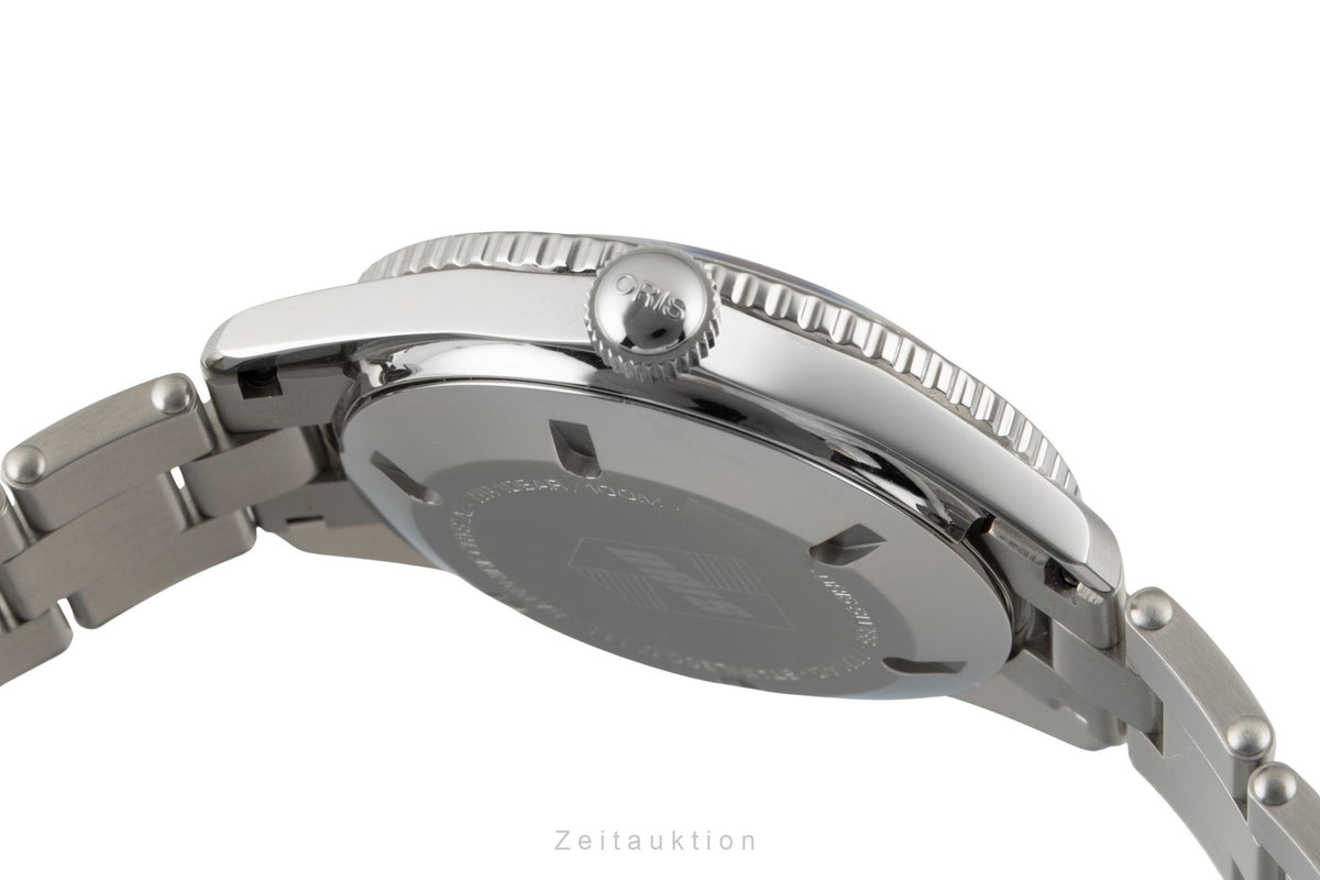 Oris Divers Sixty-Five acciaio automatismo unisex 01 733 7771 4058-07 8 19 18 LP: 2450EUR  [2605175]
