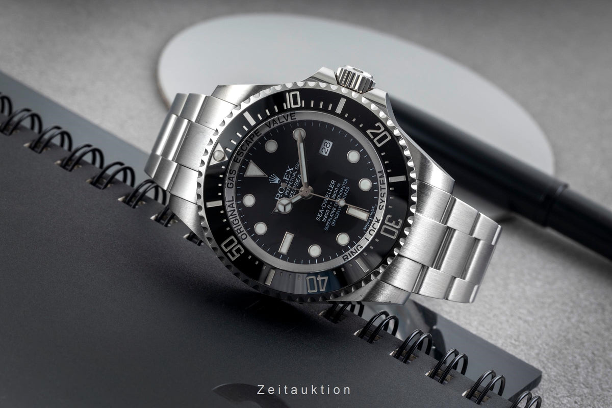 Rolex Sea-Dweller steel automatic men's watch 116660  [2605279]
