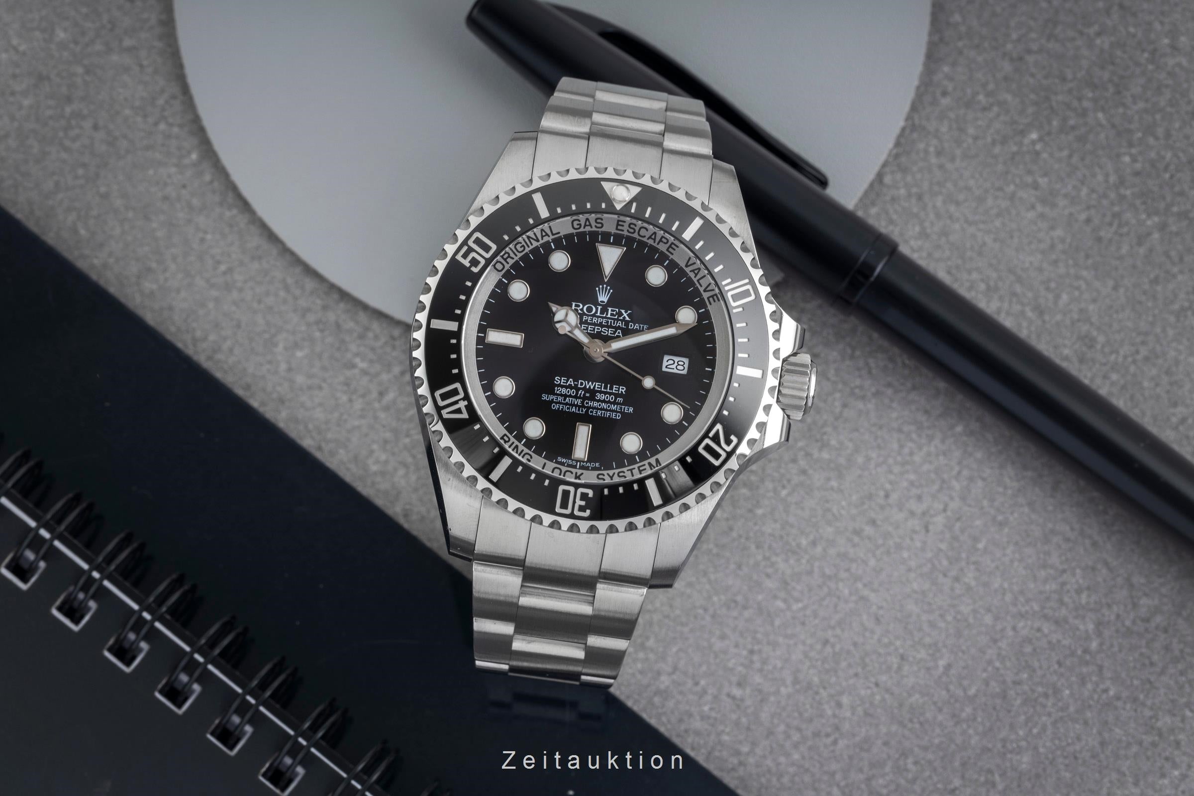 Rolex Sea-Dweller steel automatic men's watch 116660  [2605279]