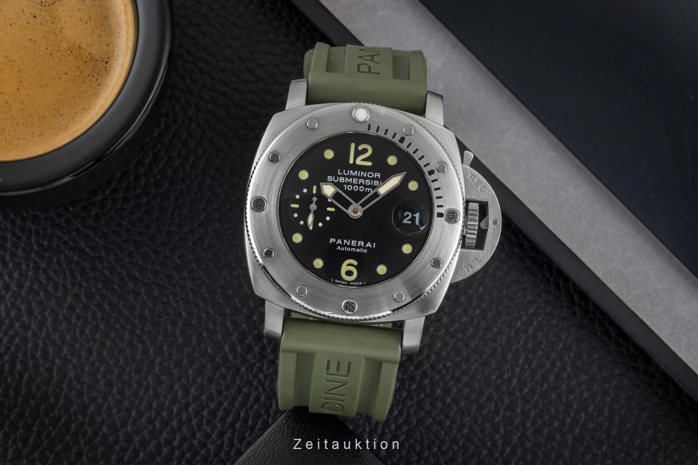 Panerai Submersible steel automatic men's watch PAM00243  [2605296]