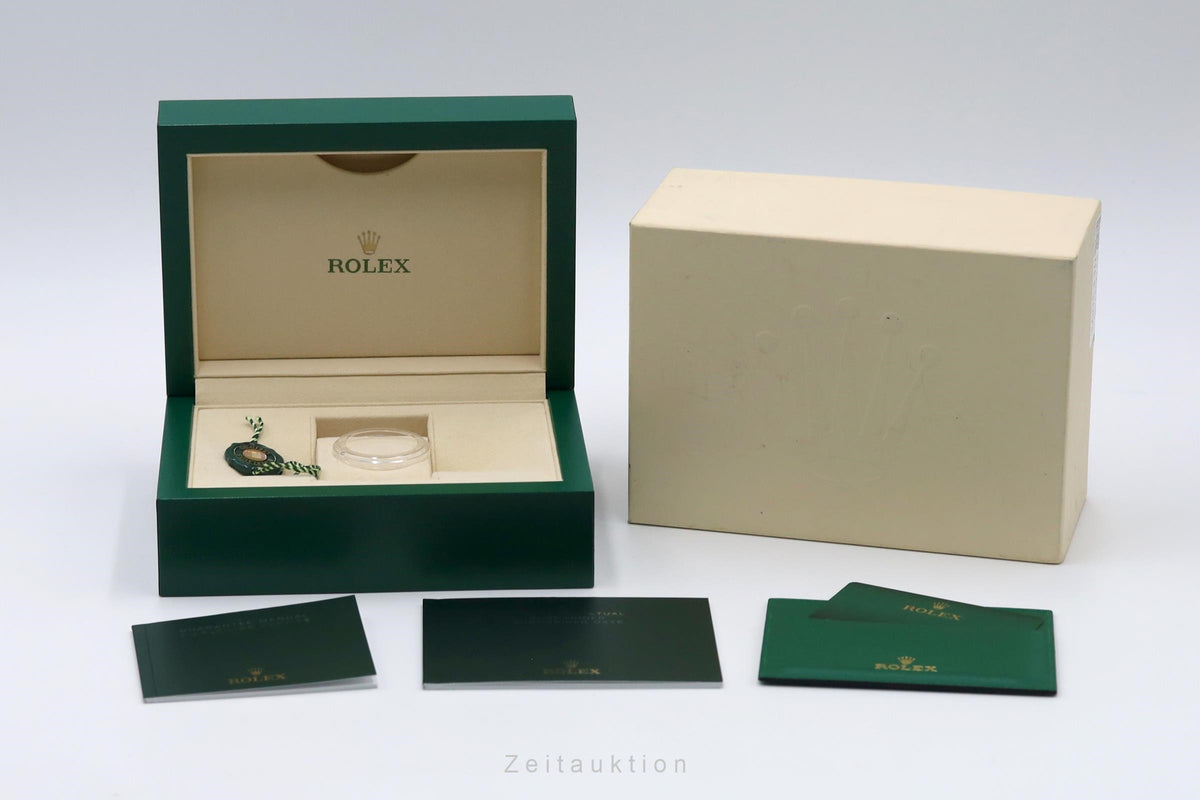 Rolex Submariner steel automatic men's watch 124060  [2605330]