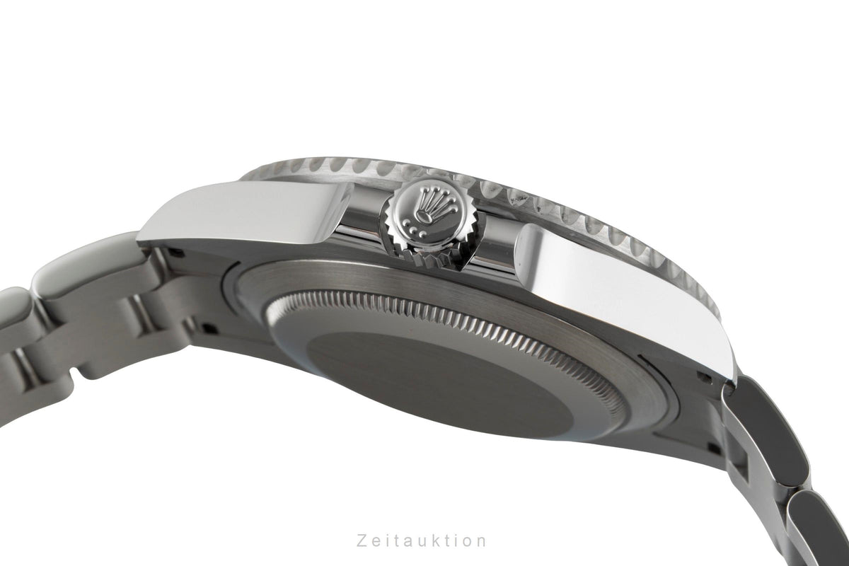 Rolex Submariner steel automatic men's watch 124060  [2605330]