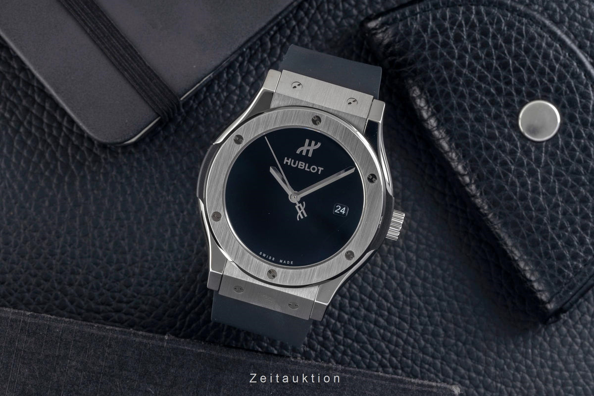 Hublot Classic Fusion titanium automatic men's watch 542.NX.1270.RX  [2605422]