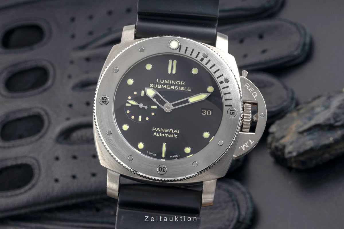 Panerai Submersible titanio automático reloj para caballeros PAM00305 LP: 10900EUR  [2605459]