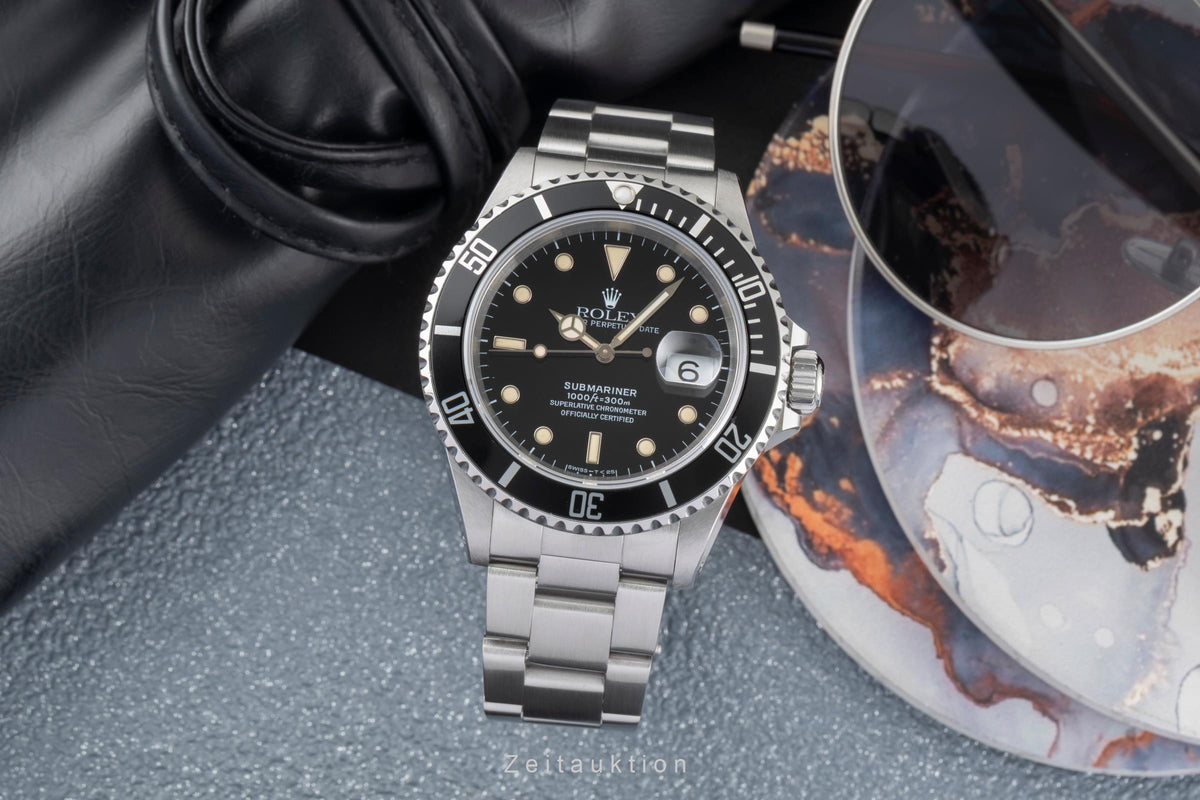 Rolex Submariner steel automatic men's watch 16610  [2605516]