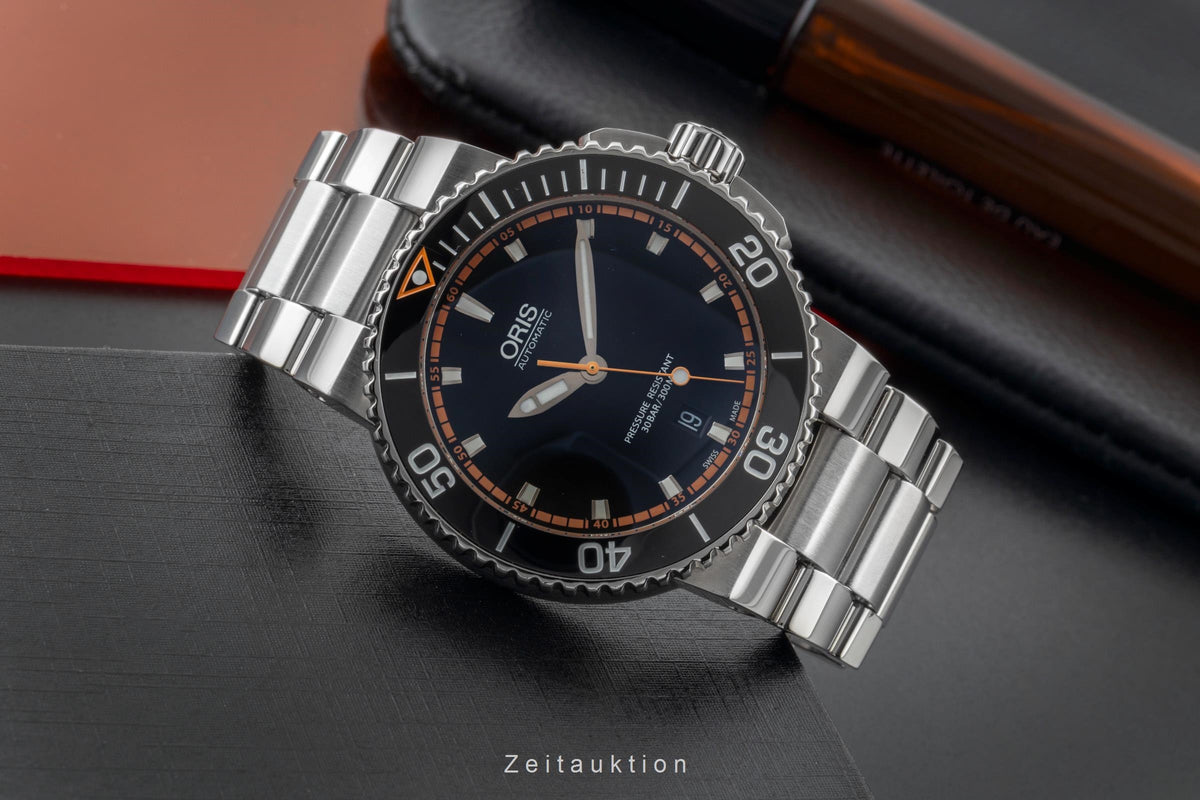 Oris Aquis Date acier automatique montre pour hommes 01 733 7653 4128-07 8 26 01PEB  [2605525]