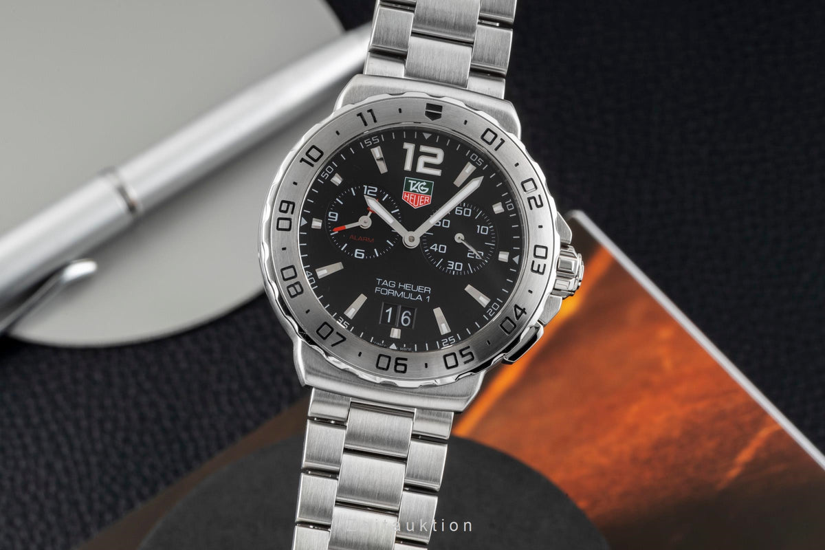 Tag Heuer Formula 1 Stahl Quarz Herrenuhr Ref. WAU111A.BA0858 Box & Papiere  [2605617]