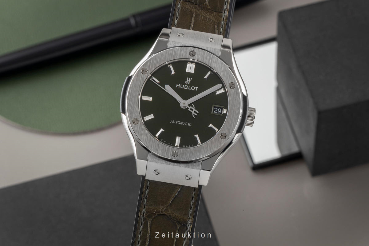 Hublot Classic Fusion titanium automatic men's watch 565.NX.8970.LR LP: 8600EUR  [2605667]