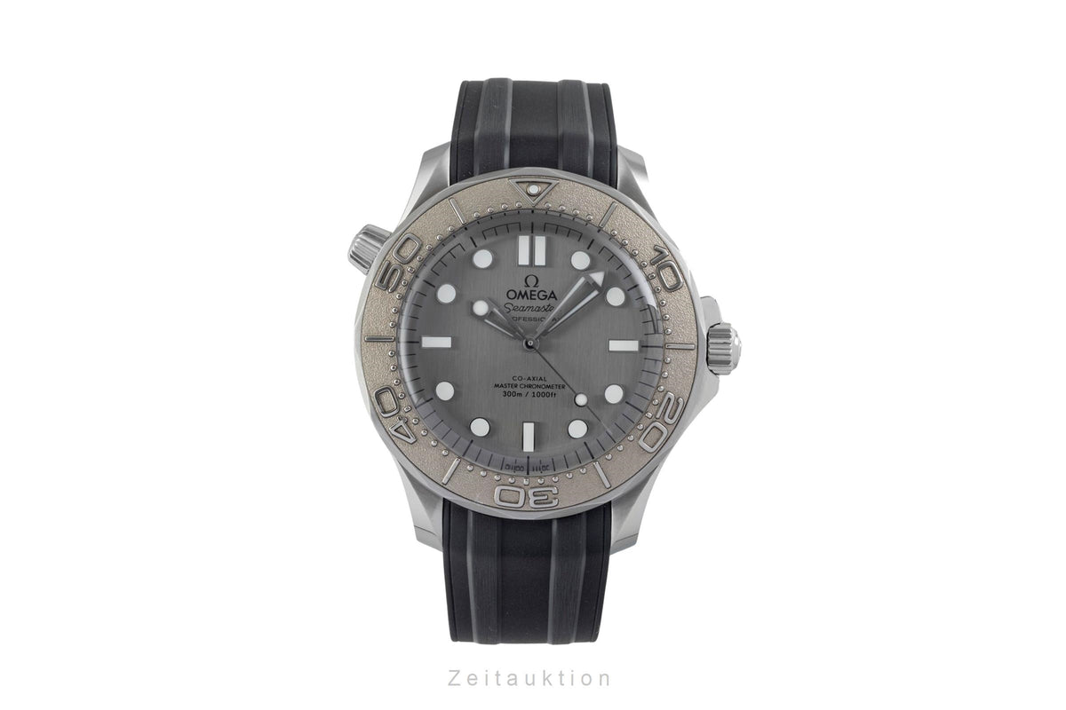 Omega Seamaster steel / titanium automatic men's watch 210.32.42.20.06.002 LP: 6700EUR  [2605801]