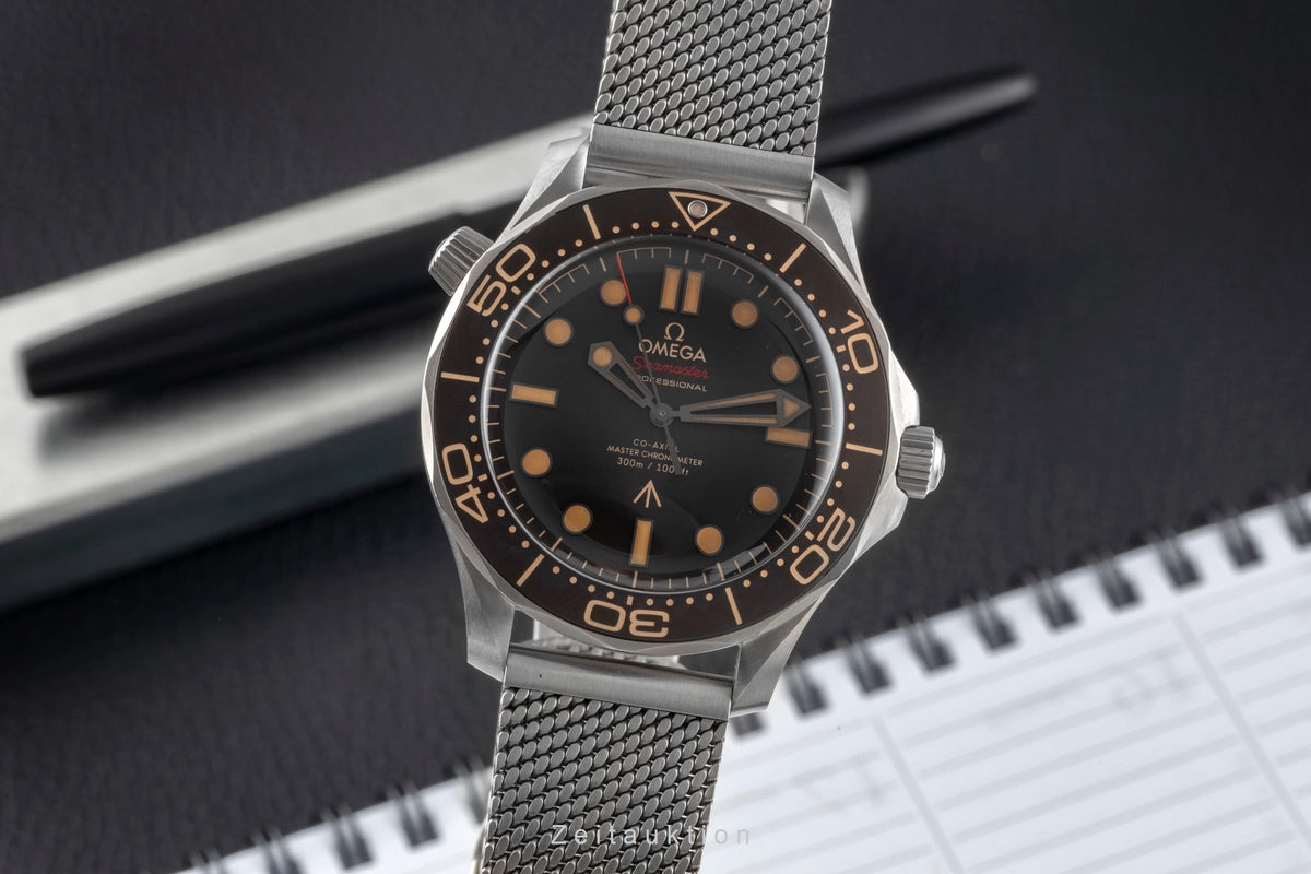 Omega Seamaster titanium automatic men's watch 210.90.42.20.01.001 LP: 10900EUR  [2605809]