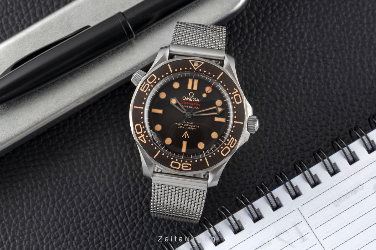 Omega Seamaster titanium automatic men's watch 210.90.42.20.01.001 LP: 10900EUR  [2605809]