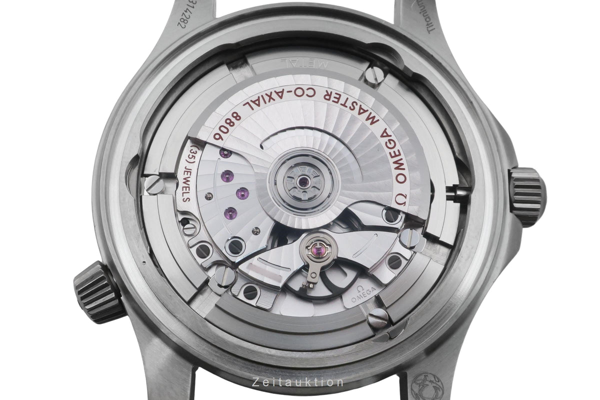 Omega Seamaster titanium automatic men's watch 210.90.42.20.01.001 LP: 10900EUR  [2605809]