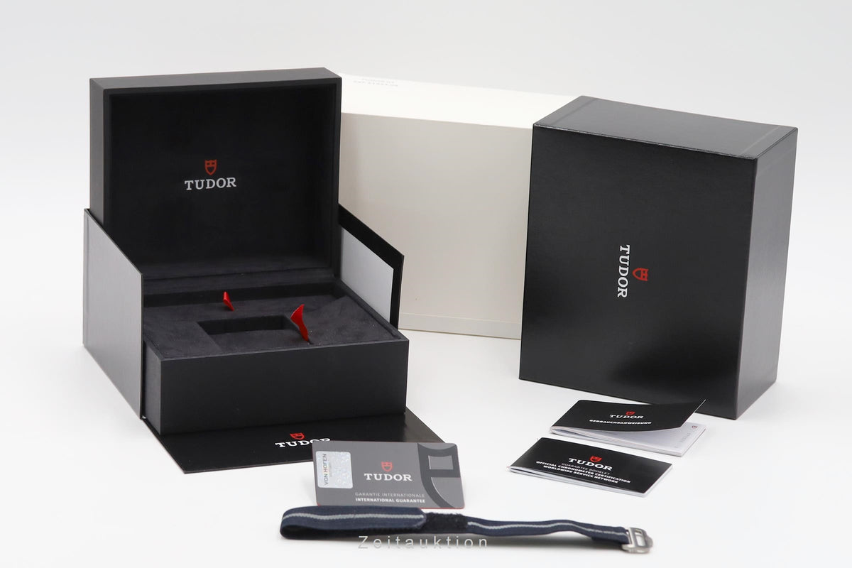Tudor Pelagos titanium automatic men's watch 25707B/23  [2605815]