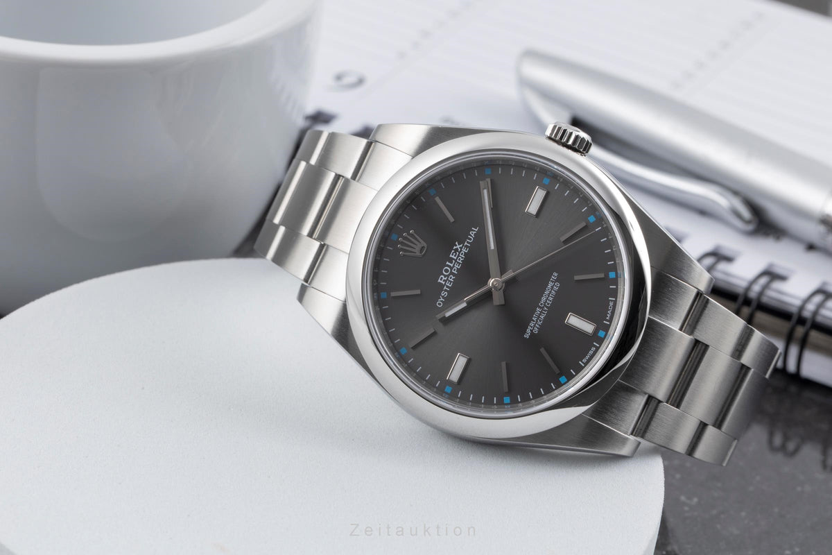 Rolex Oyster Perpetual steel automatic men's watch 114300  [2605818]