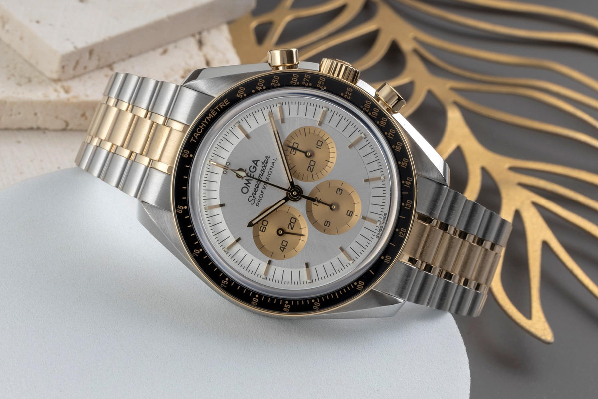 Omega Speedmaster Moonwatch chronographe acier / or  à remontage manuel montre pour hommes 310.20.42.50.02.001 LP: 20400EUR  [2605886]
