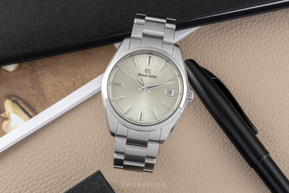 Grand Seiko Heritage Collection Stahl Quarz Herrenuhr Ref. SBGP009 B&P 2022 [2605906]