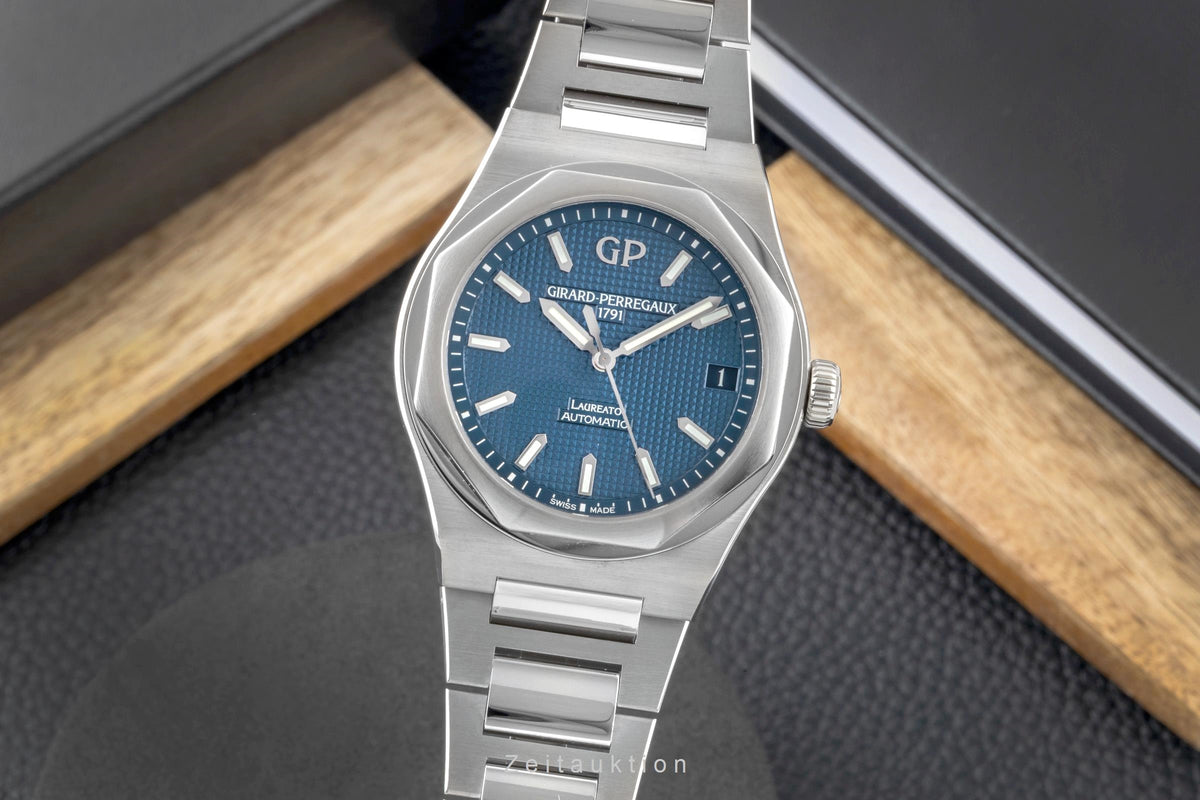 Girard Perregaux Laureato steel automatic men's watch 81010-11-431-11A LP: 15100EUR  [2605965]