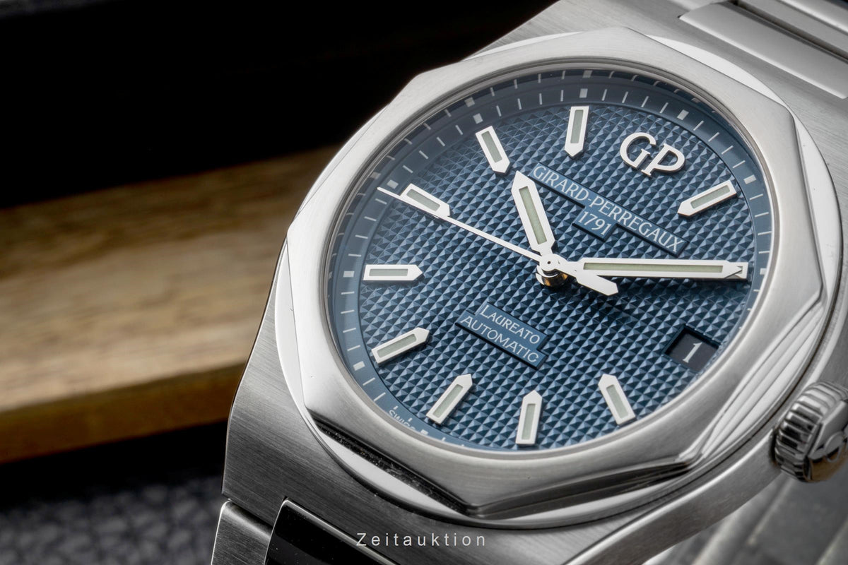 Girard Perregaux Laureato steel automatic men's watch 81010-11-431-11A LP: 15100EUR  [2605965]