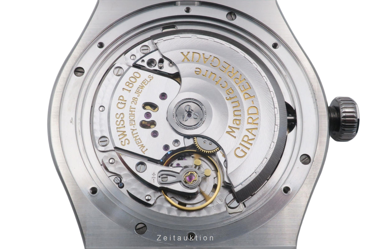 Girard Perregaux Laureato steel automatic men's watch 81010-11-431-11A LP: 15100EUR  [2605965]