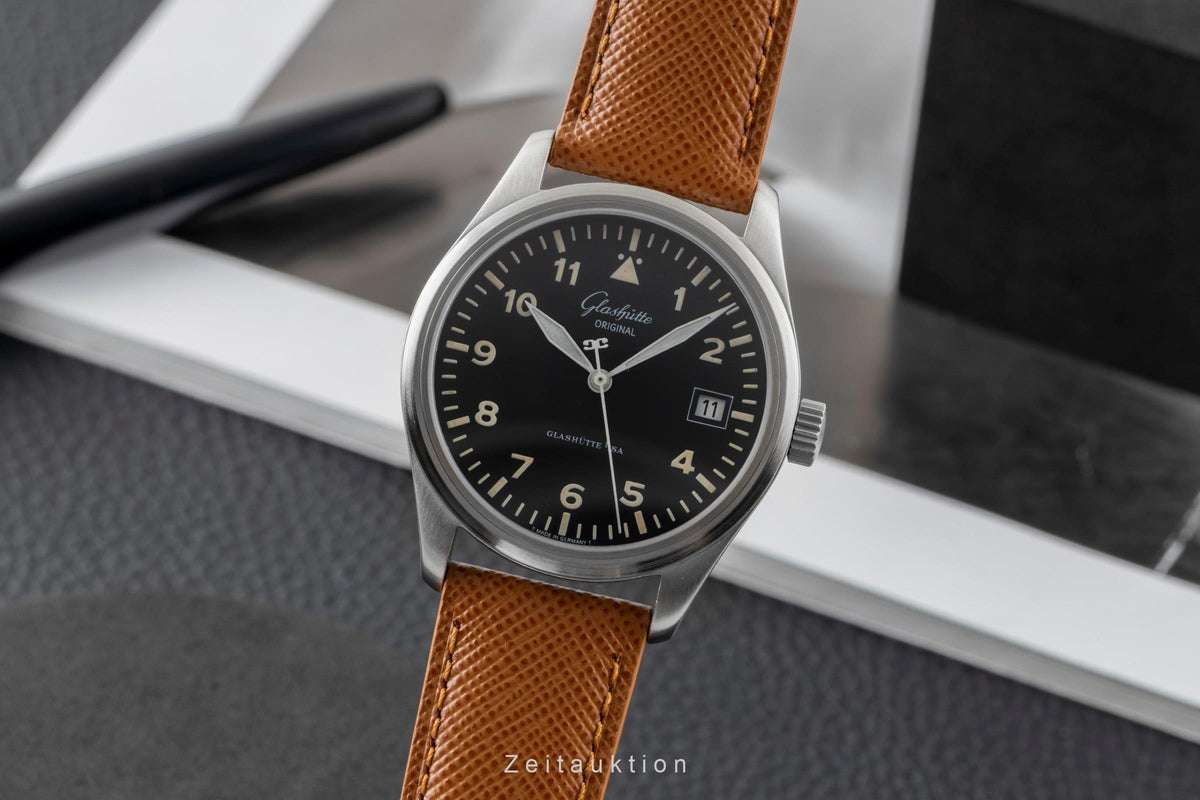Glashütte Navigator steel automatic men's watch 10-33-07-07-04  [2605984]