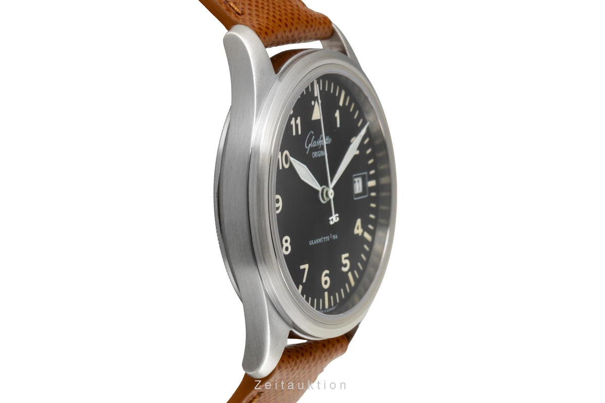 Glashütte Navigator steel automatic men's watch 10-33-07-07-04  [2605984]