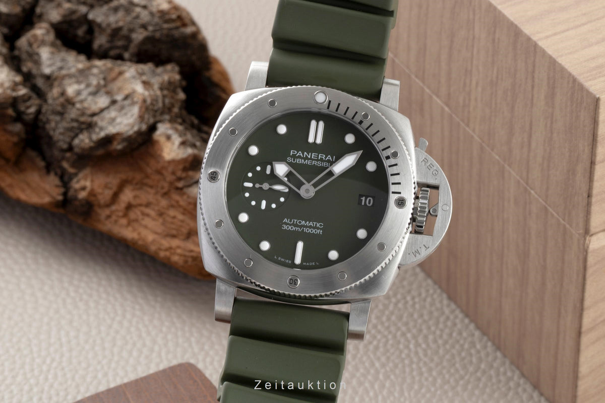 Panerai Submersible steel automatic men's watch PAM01055  [2606057]