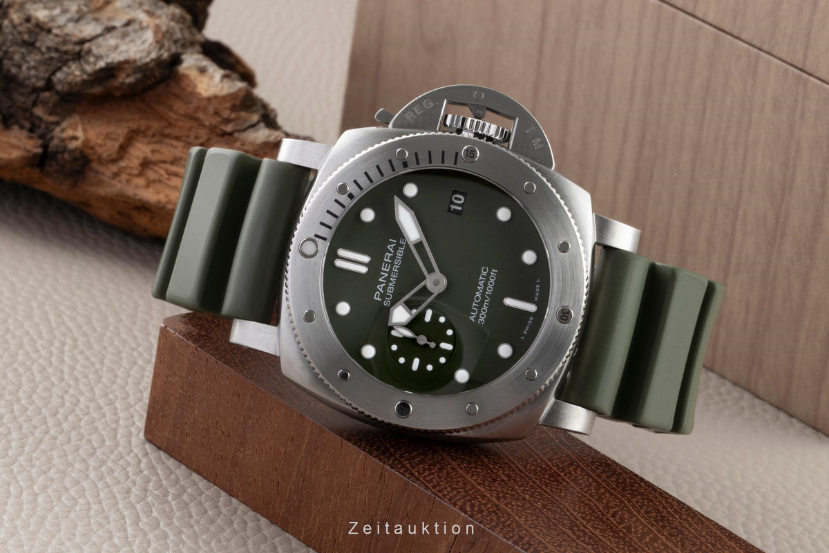 Panerai Submersible steel automatic men's watch PAM01055  [2606057]