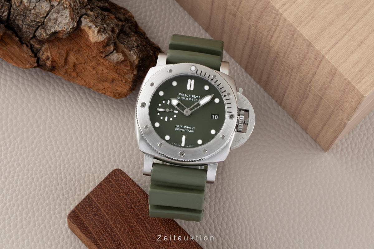 Panerai Submersible steel automatic men's watch PAM01055  [2606057]
