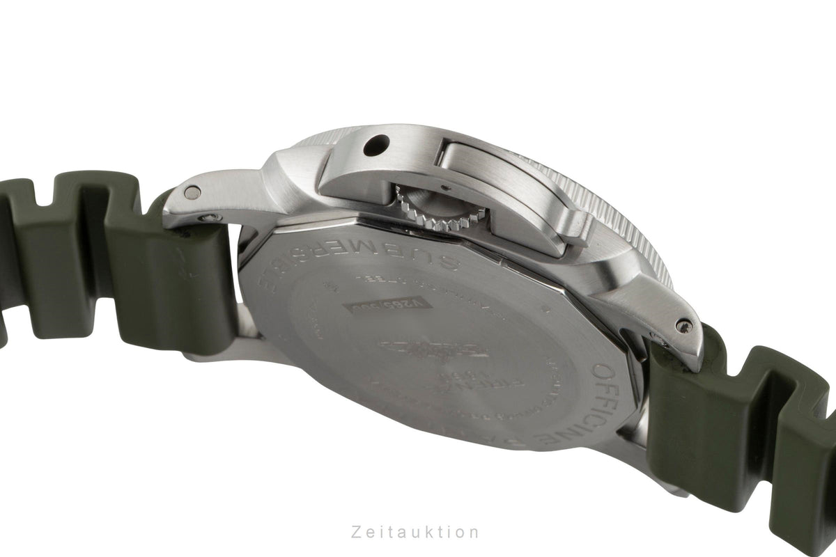 Panerai Submersible steel automatic men's watch PAM01055  [2606057]
