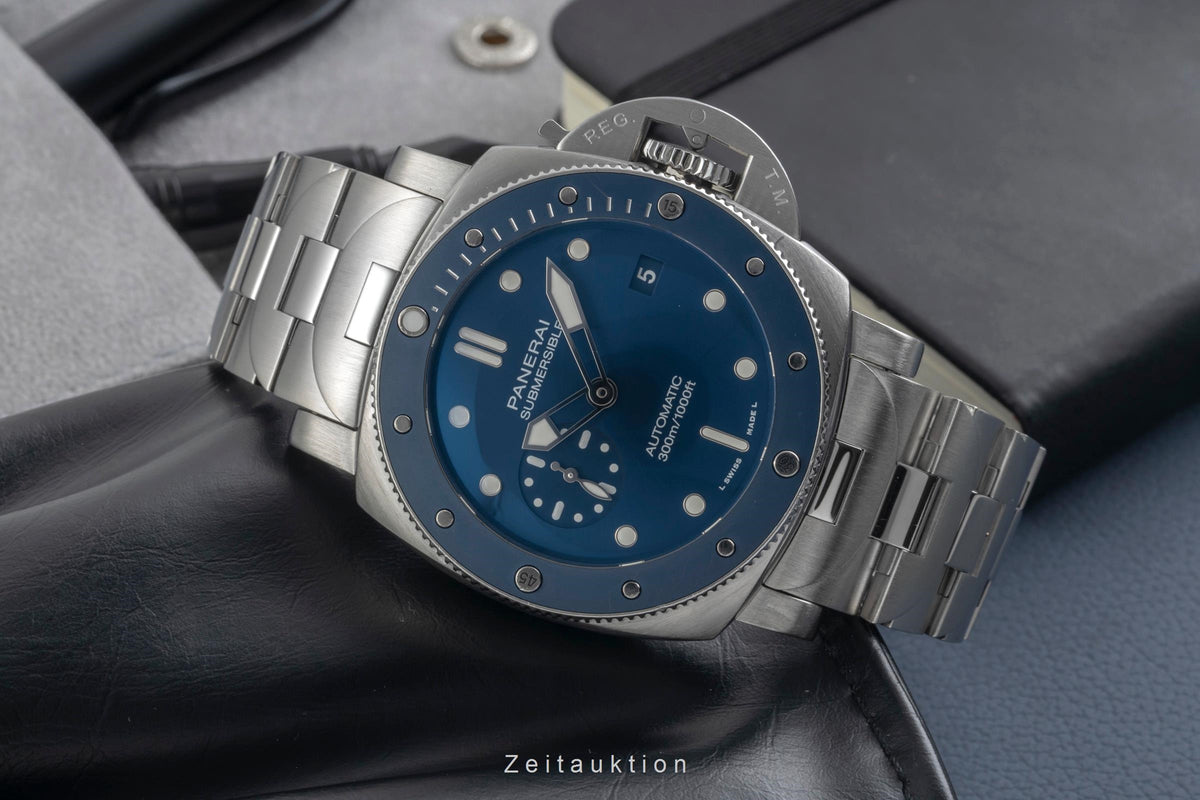 Panerai Submersible steel automatic men's watch PAM01068  [2606058]