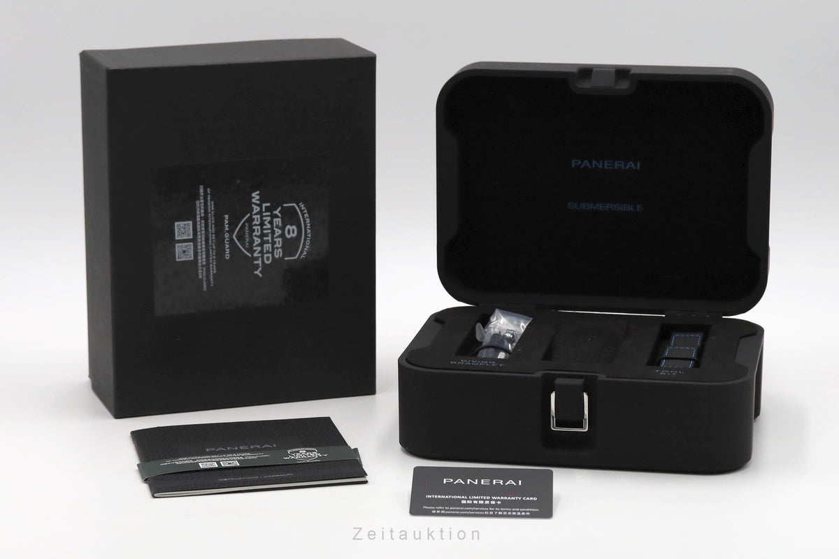 Panerai Submersible steel automatic men's watch PAM01068  [2606058]