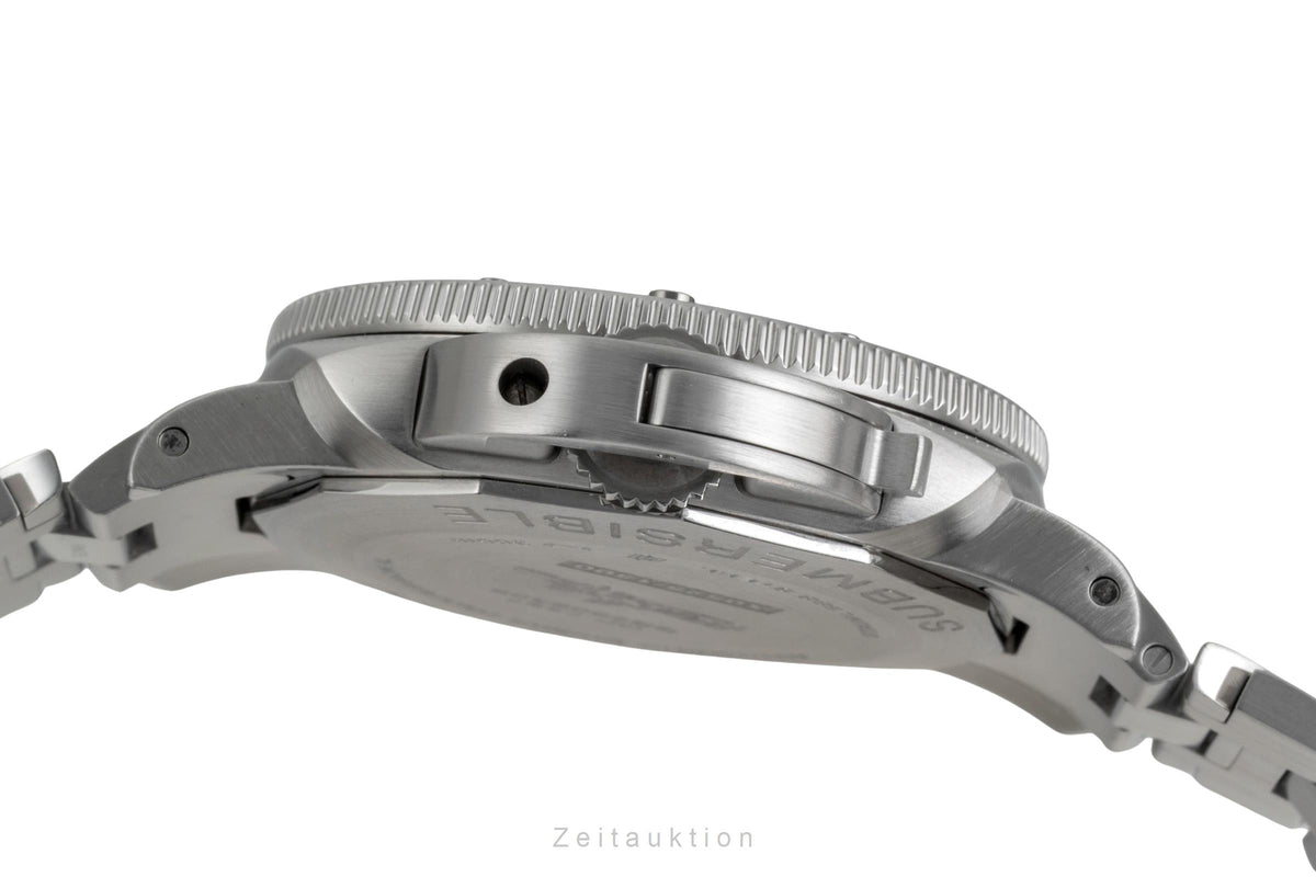 Panerai Submersible steel automatic men's watch PAM01068  [2606058]
