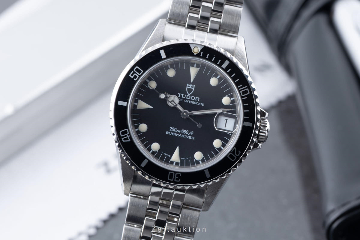 Tudor Submariner steel automatic men's watch 75090  [2606190]