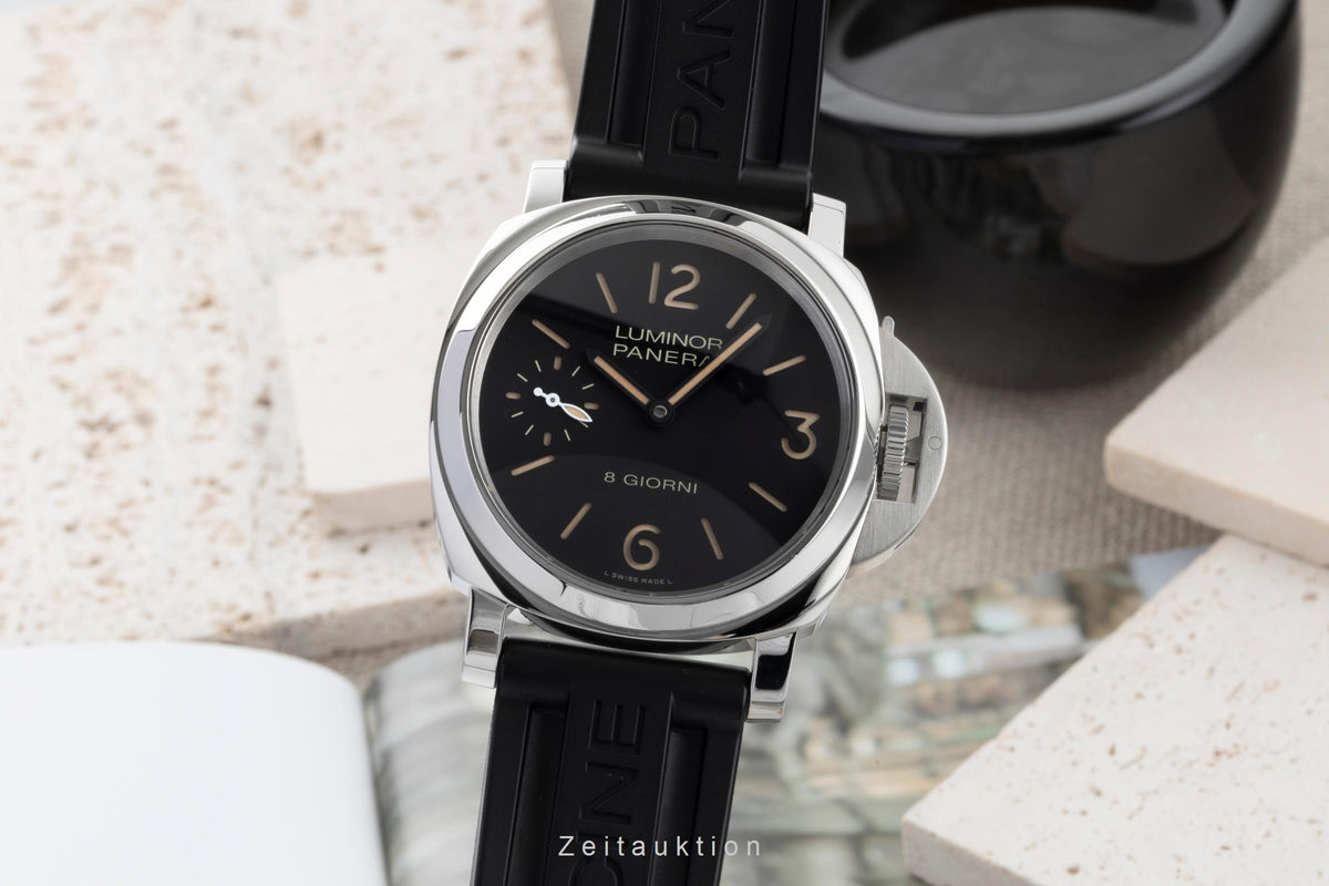Panerai Luminor  steel manual winding men's watch PAM00915 LP: 7900EUR  [2606306]