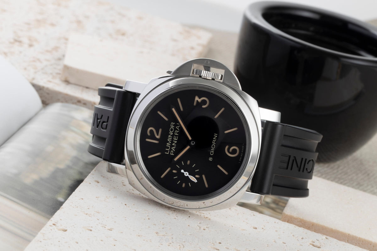 Panerai Luminor  steel manual winding men's watch PAM00915 LP: 7900EUR  [2606306]