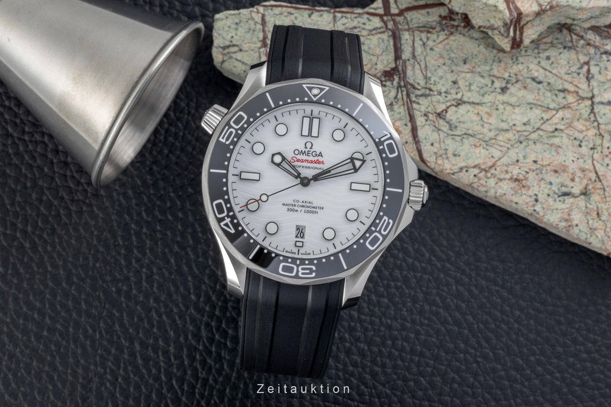 Omega Seamaster acciaio automatismo orologio da uomo 210.32.42.20.04.001 LP: 6100EUR  [2606335]