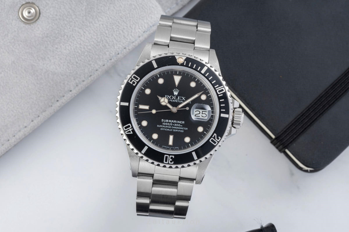 Rolex Submariner steel automatic men's watch 168000  [2606574]