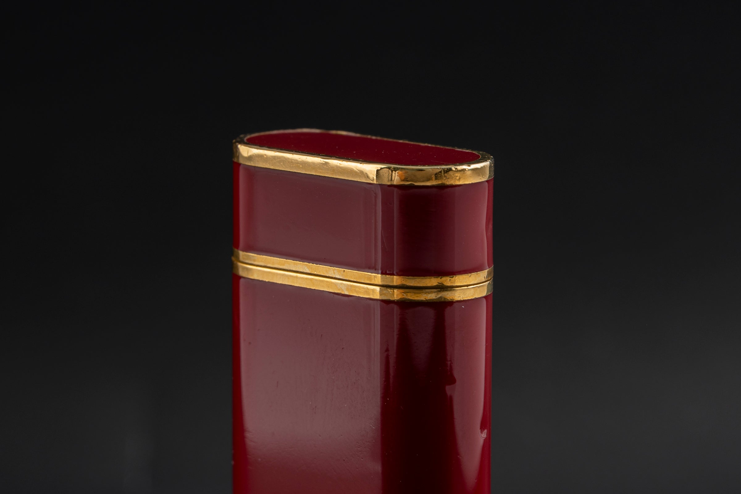 Cartier レッドケース 金メッキライター Cartier Briquets Lighters Feuerzeug Lacquered Garnet Red Ref. CA